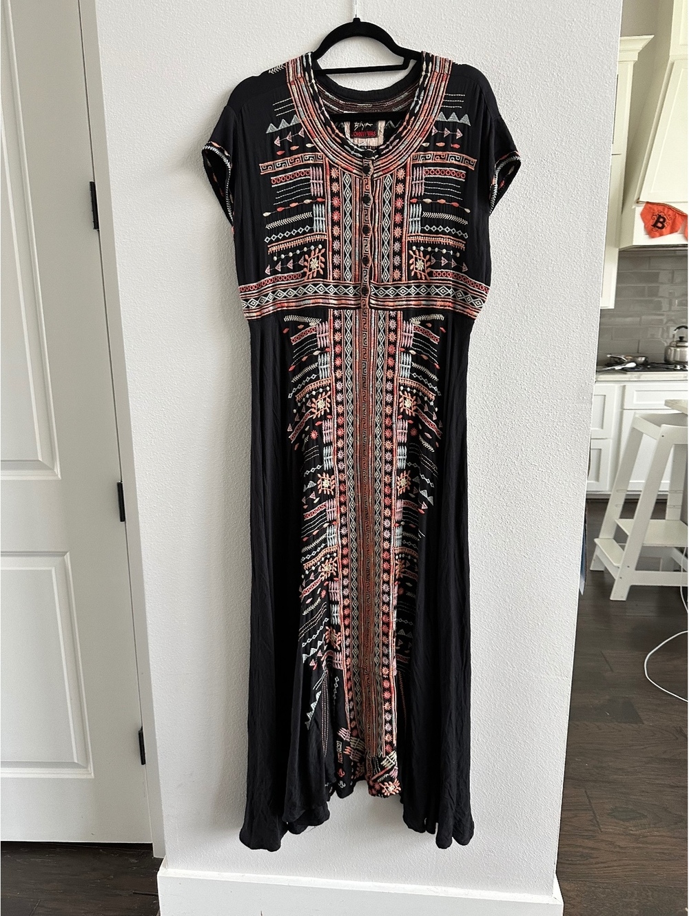 Johnny Was Effy short-sleeve embroidered maxi dress Size Large